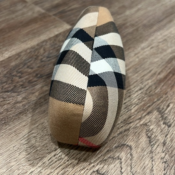 Burberry Empty Sunglasses Case - NO sunglasses - Picture 6 of 7